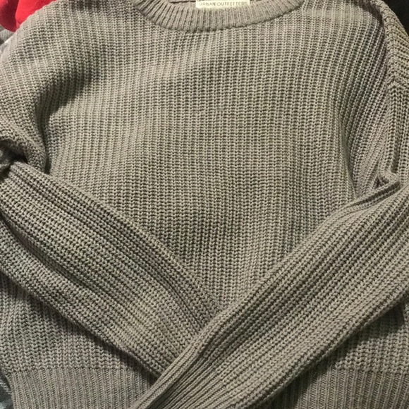 Comfy urban outfitters sweater! - Picture 2 of 3